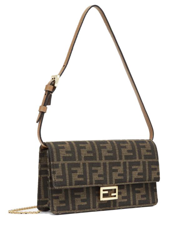 26SS 펜디 바게트 체인 지갑 8M0498A98P F0A6E Brown - FENDI