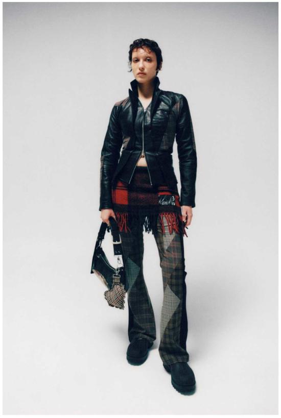  레이브 리뷰 숏 스커트 클로에 스커트 버건디에 대한 극찬 리뷰 - RAVE REVIEW