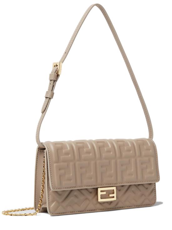 26SS 펜디 바게트 체인 지갑 8M0498AAJD F0E65 Grey - FENDI