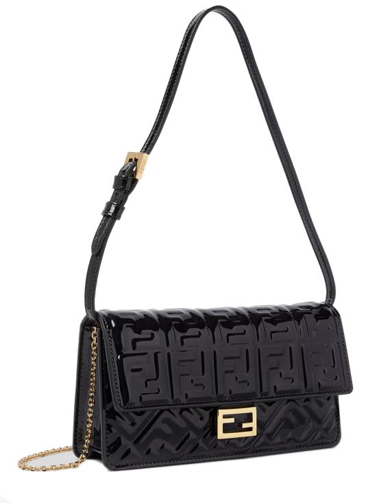 26SS 펜디 바게트 체인 지갑 8M0498AW5O F0KUR Black - FENDI