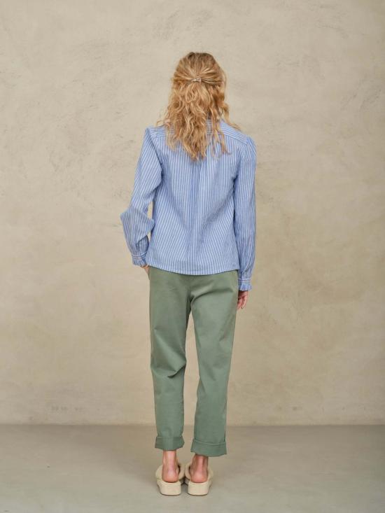  엠에이비이 긴팔 티셔츠 M.A.B.E 크리시 롱셔츠 블루 스트라이프 - M.A.B.E