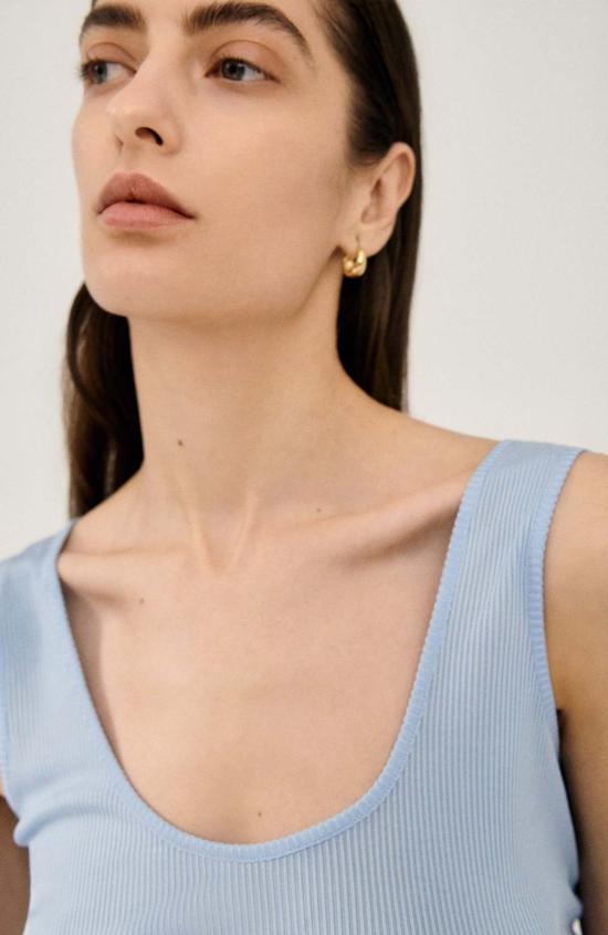  실크 런드리 민소매 티셔츠 립드 탱크 스카이 - SILK LAUNDRY