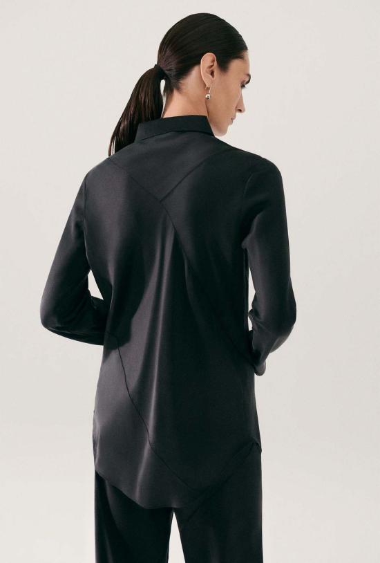  실크 런드리 탑 - SILK LAUNDRY