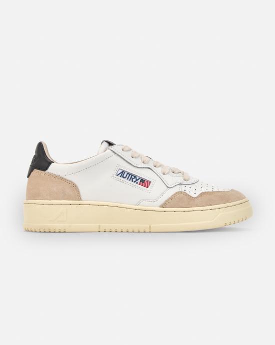 26SS 오트리 메달리스트 로우 스니커즈 AULM LS21 WHT BLK