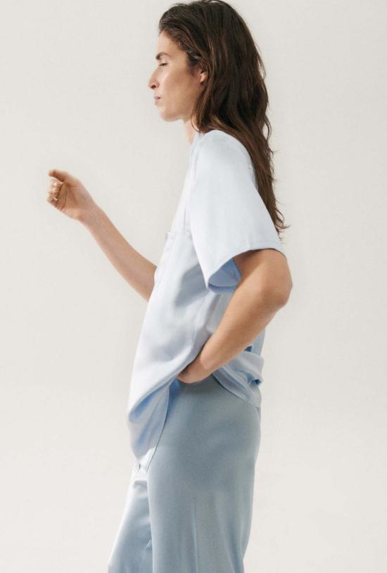  실크 런드리 탑 - SILK LAUNDRY