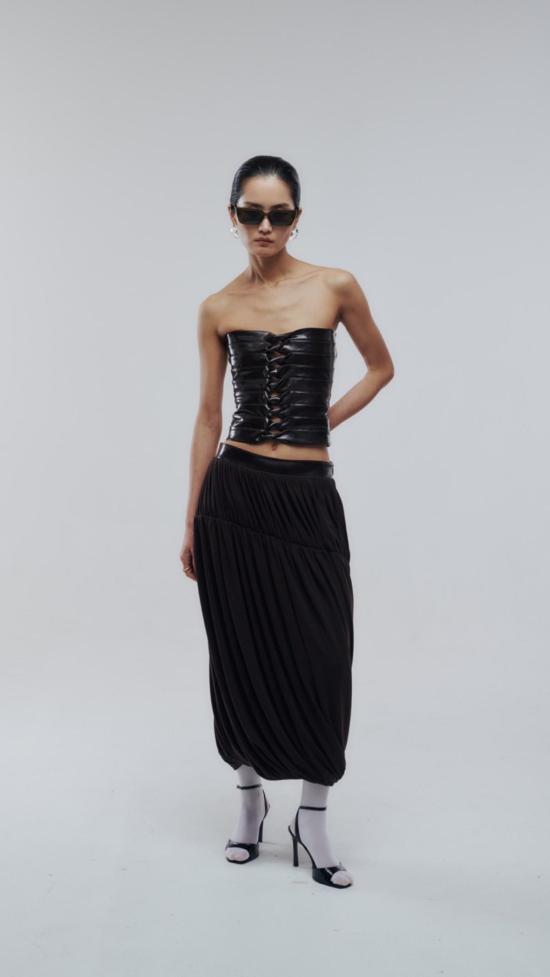  더 엔케이씨 스토어 롱 스커트 NKC 스토어 프리스틀리  블랙 - The NKC Store