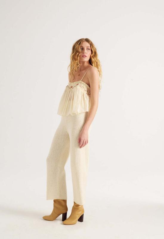  루 샤르망 민소매 티셔츠 루프 샤르망 아이리스 부케 자수 탱크탑 - LOUP CHARMANT