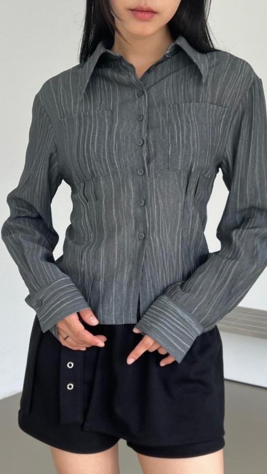  더 엔케이씨 스토어 탑 NKC 스토어 알렉시스 버튼다운 - The NKC Store