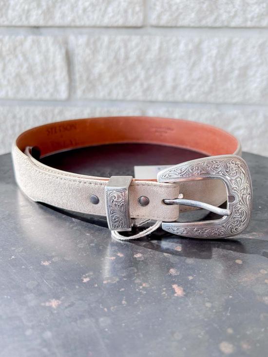  더 그레이트 레귤러 벨트 위대한 서부 좁은  크림색에 은색