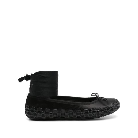  구찌 플랫 슈즈 앞면 레이스업 인터로킹 G 보우 플랫 블랙