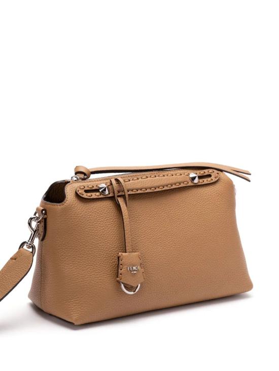 26SS 펜디 바이 더 웨이 소프트 미디움 백 8BL155ASU2F0EMR BROWN - FENDI