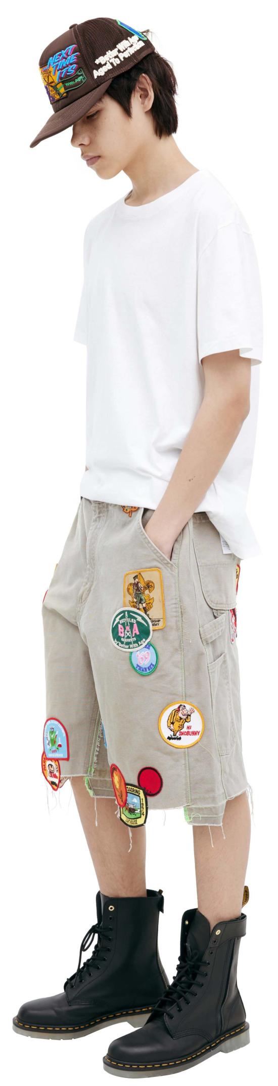  베럴 위드 에이지 데님 팬츠 시간이 지날수록 멋스러워지는 패치 장식 데님 반바지 (회색) - BETTER WITH AGE