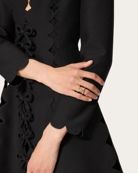 25FW 발렌티노 가라바니 반지 ZW2J0E22 METCS4 - VALENTINO GARAVANI