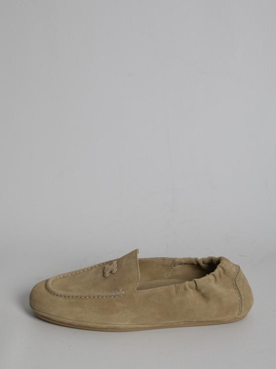 26SS 셀린느 스웨이드 카프스킨 트리옹프 아담 로퍼 364707029C BEIGE - CELINE