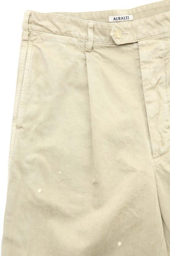  오라리 치노 팬츠 오랄리 가먼트 다이드 핀스 라이트 치노 원턱 와이드 팬츠 - AURALEE