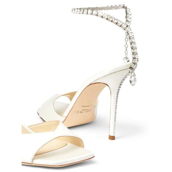  지미추 샌들 크리스탈 장식 앵클 스트랩  화이트 - JIMMY CHOO