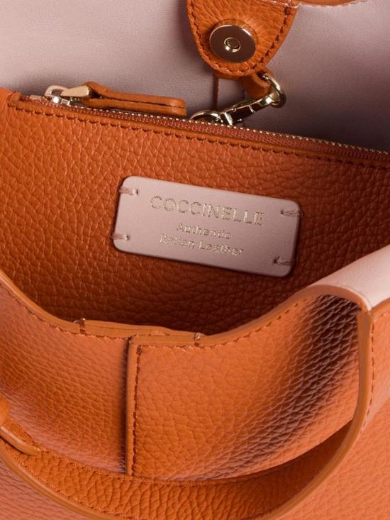26SS 코치넬리 토트백 E1SHA580101 R41 Red - COCCINELLE