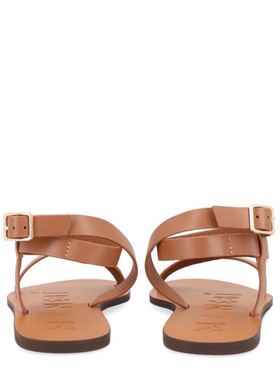 26SS 마네비 샌들 X2 9Y0 TAN BROWN - MANEBI