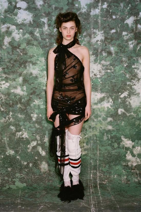  유한왕 숏 원피스 유한 왕 블랙 스팽글 홀터 드레스 - YUHAN WANG