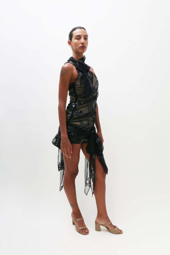  유한왕 숏 원피스 유한 왕 블랙 스팽글 홀터 드레스