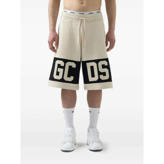 26SS 지씨디에스 숏팬츠 Z0MLQL228F004 BOBLK NEUTRALS BLACK - GCDS