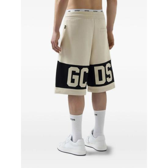 26SS 지씨디에스 숏팬츠 Z0MLQL228F004 BOBLK NEUTRALS BLACK - GCDS