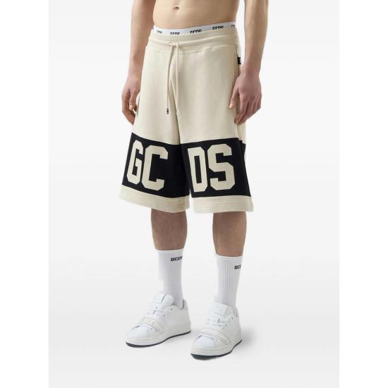 26SS 지씨디에스 숏팬츠 Z0MLQL228F004 BOBLK NEUTRALS BLACK - GCDS