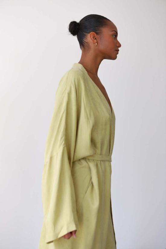  Be Idle 라운지 웨어 긴 옷을 입고 게으름을 피우세요 - BE IDLE