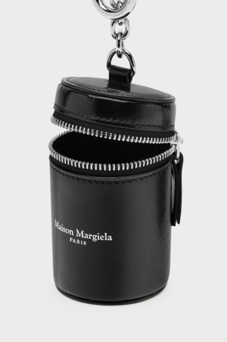 26SS 마르지엘라 키링 SA1VL0048P8831 T8013 BLACK - MAISON MARGIELA