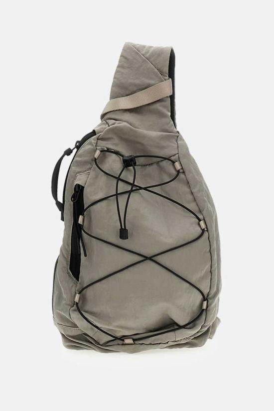  씨피 컴퍼니 백팩 C.P. 컴퍼니 크로스바디  (회색)