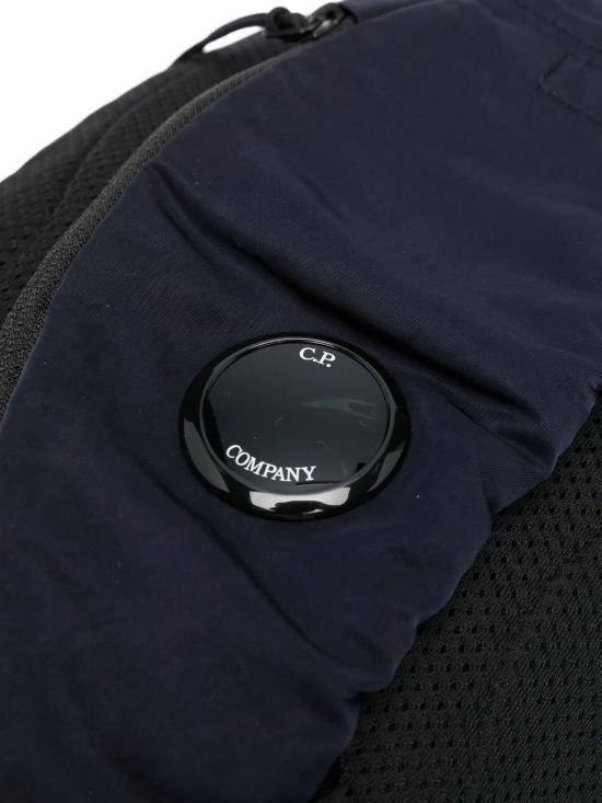 26SS 씨피 컴퍼니 나일론 B 렌즈 크로스백 RCCMAC735A005269G 888 TOTAL ECLIPSE - C.P. COMPANY