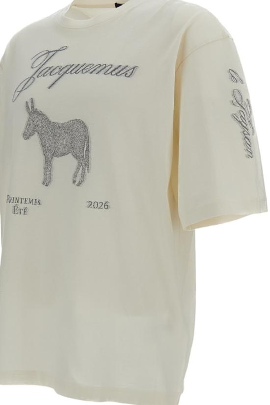 26SS 자크뮈스 반팔 티셔츠 TSM00625AJ002661NW Neutrals - JACQUEMUS