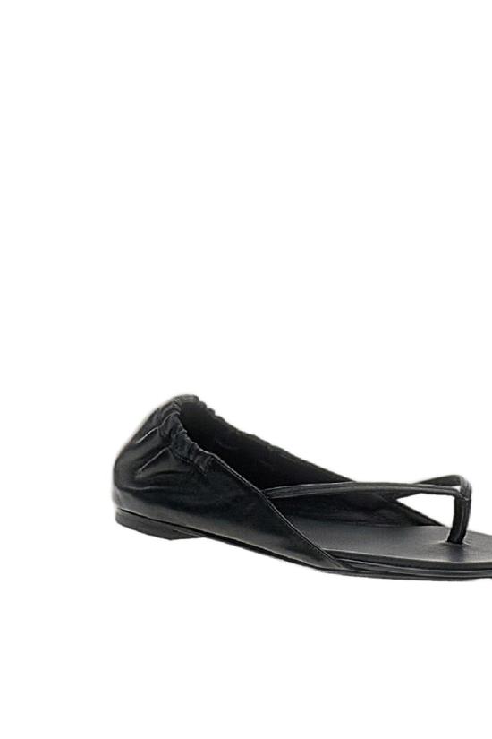 26SS 자크뮈스 샌들 FOW00203AC27L26990 Black - JACQUEMUS