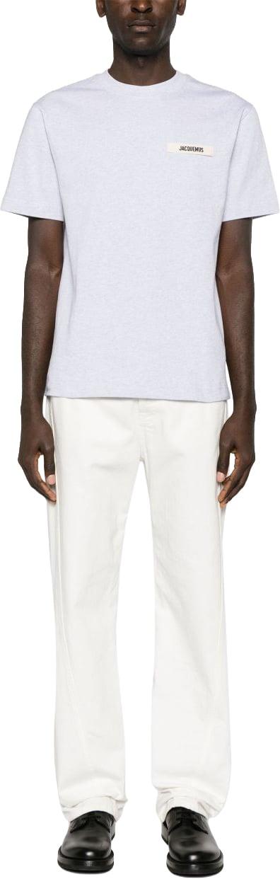 26FW 자크뮈스 그로그랭 로고 티셔츠 TSM00133AJ00226950 LICHTGREY - JACQUEMUS