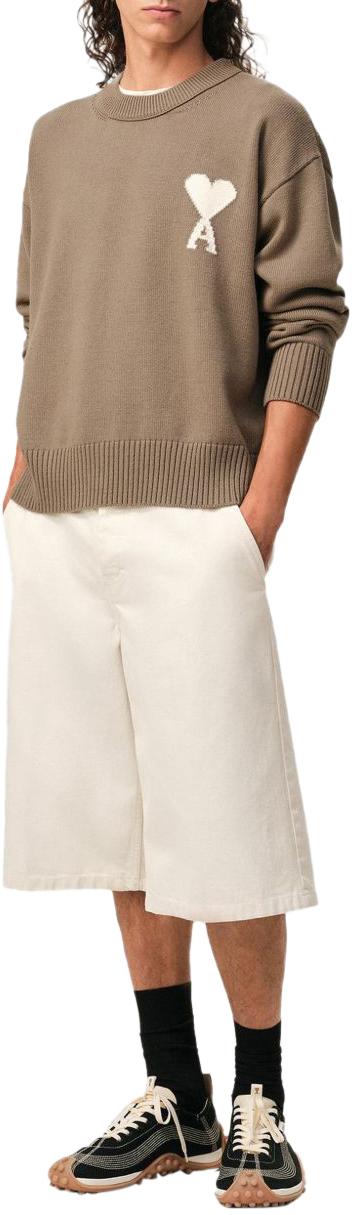 26SS 아미 ADC 울 & 코튼 크루넥 하트 스웨터 UKS859KN015606484 TAUPE - AMI