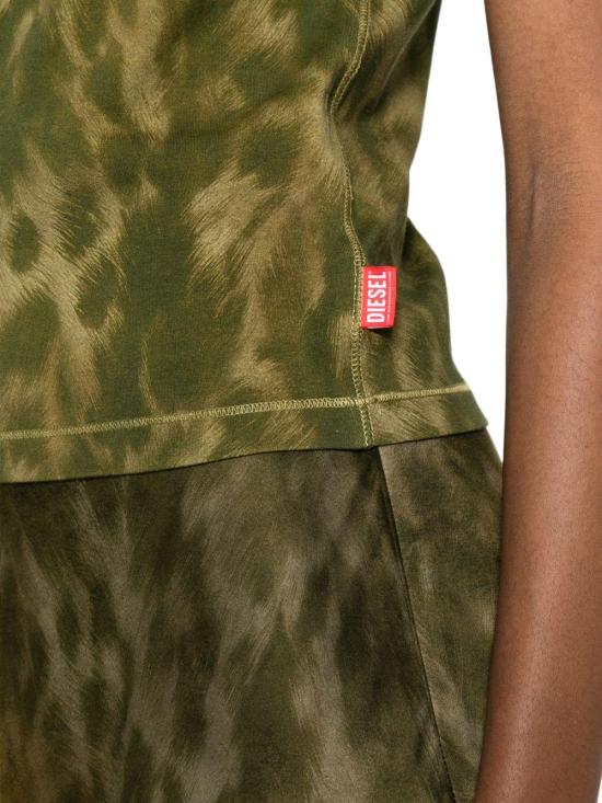 26SS 디젤 반팔 티셔츠 A235720TJBF5CRA DONKERGREEN - DIESEL