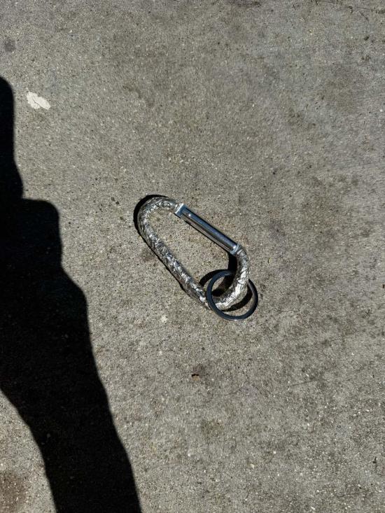  파 씨 말 키링 Pas Si Mal Rock 카라비너 열쇠고리 - PAS SI MAL