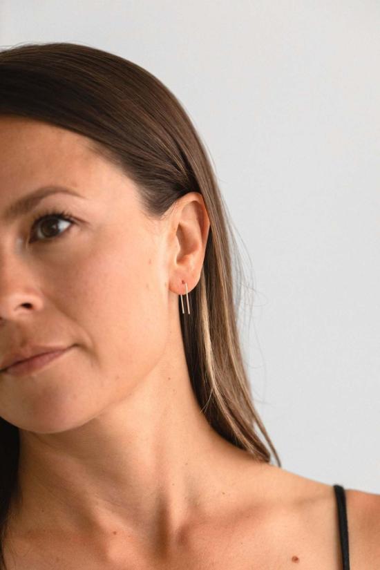  쉬나 마샬 주얼리 이어링 Sheena Marshall Jewelry Tiny Staple Threader Earrings - SHEENA MARSHALL JEWELRY