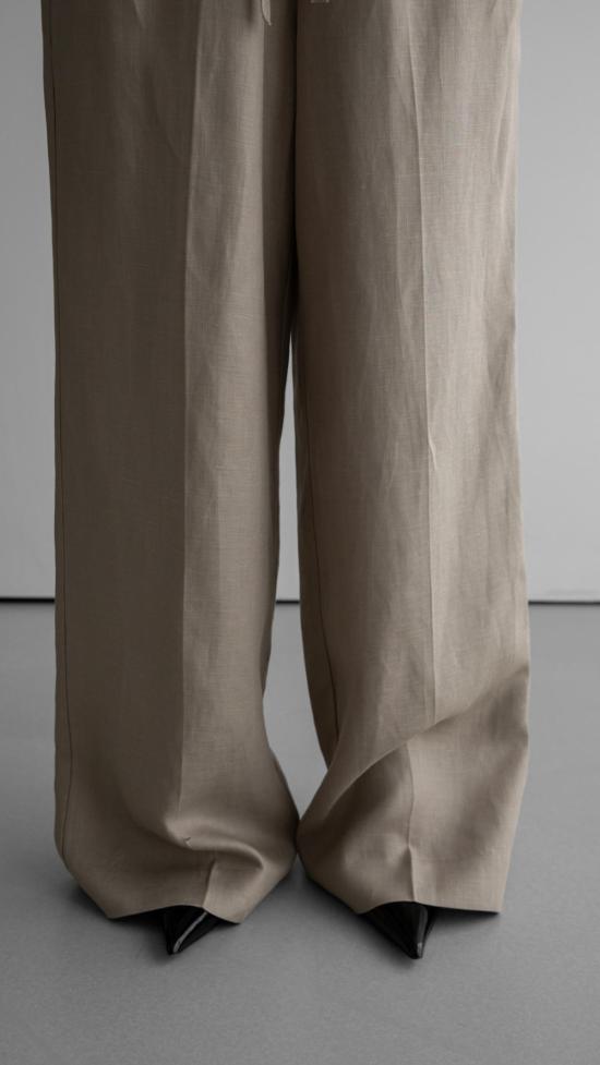  더 엔케이씨 스토어 스트레이트 팬츠 - The NKC Store