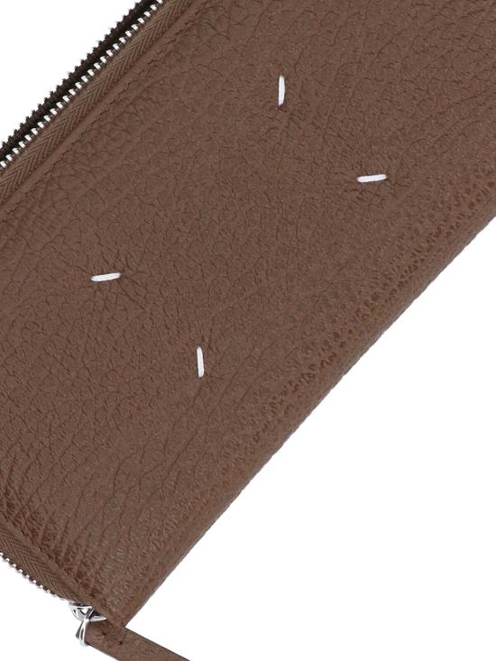 26SS 마르지엘라 4스티치 집어라운드 장지갑 S56UI0110 P4455 T2181 Brown - MAISON MARGIELA