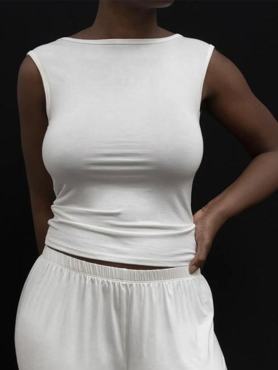  카이 인티메이츠 민소매 티셔츠 카이 인티메이트 리클라인 바토 슬리브리스 탱크탑