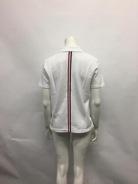 26SS 톰브라운 클래식 피케 센터 백 스트라이프 릴렉스 숏슬리브 폴로셔츠 FJP014A 00050 100 WHITE DOM - THOM BROWNE