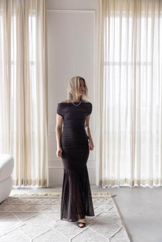  세로야 원피스 Ser.O.Ya 노엘 가운 애쉬 브라운 - SER.O.YA