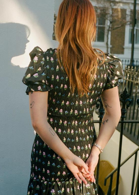  리사 세이즈 가 원피스 리사는 가 소호 드레스를 말합니다 - LISA SAYS GAH