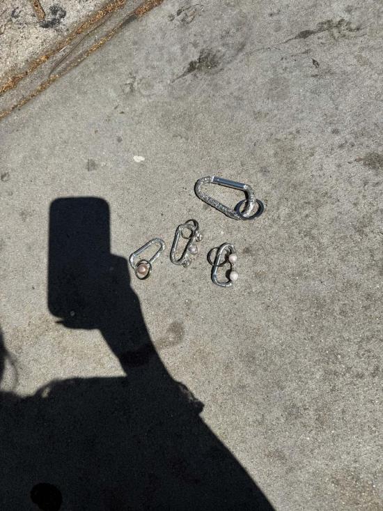  파 씨 말 키링 Pas Si Mal Rock 카라비너 열쇠고리 - PAS SI MAL