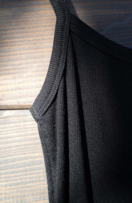  네라네제 민소매 티셔츠 네라네즈 솔레이 업사이클링 립 탱크탑 - NERANESE