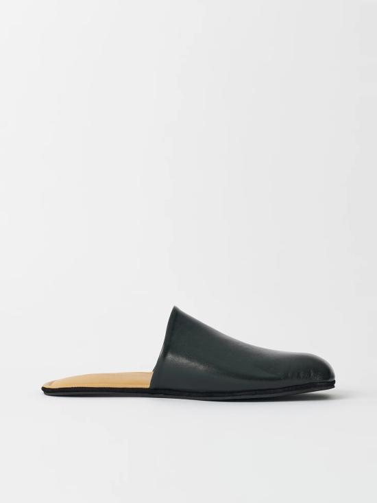 26SS 아워레가시 샌들 NA2257CSS BLACK