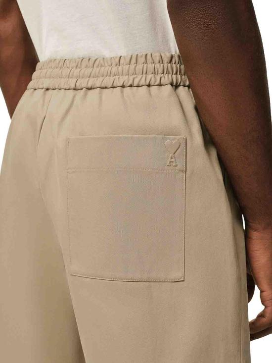 26SS 아미 코튼 엘라스티케이티드 웨이스트 아미 드 하트 쇼츠 HSO835CO0132A036 Nude Neutrals - AMI