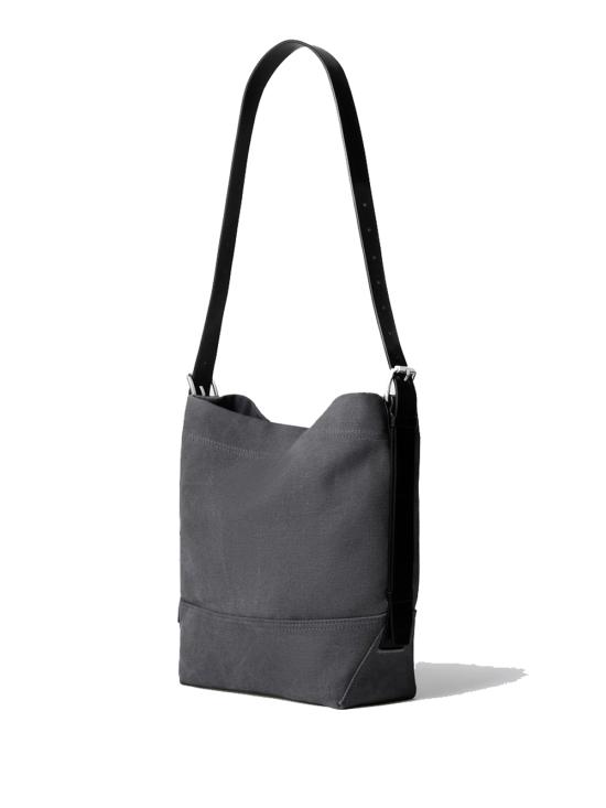 26SS 르메르 스몰 벨티드 토트백 코튼 캔버스 BG0201 LF1400 983 ASH BLACK DOM - LEMAIRE