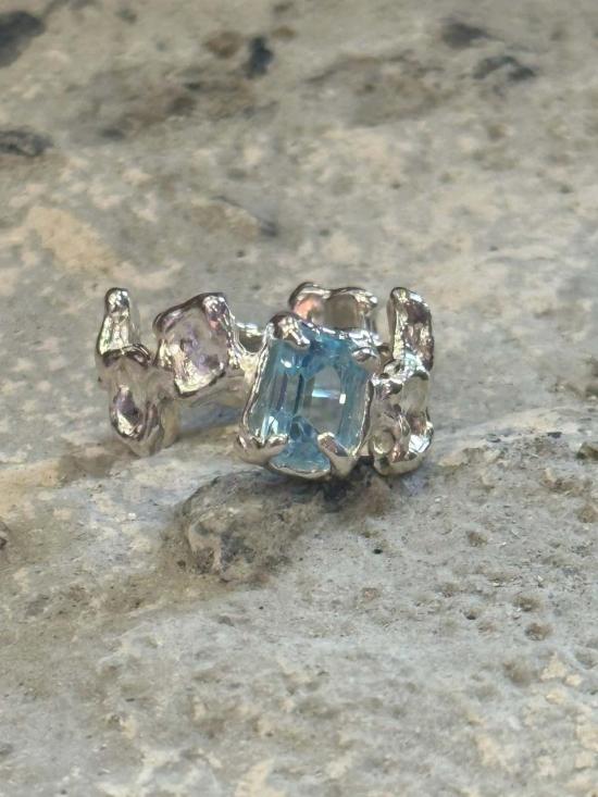  아메모리 반지 에메랄드 컷 링 - AMEMORI